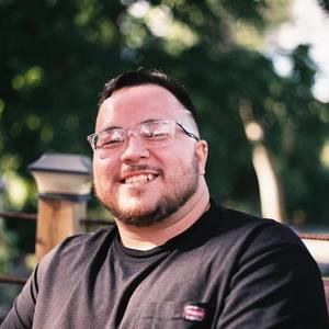 Meet your Posher, Julian